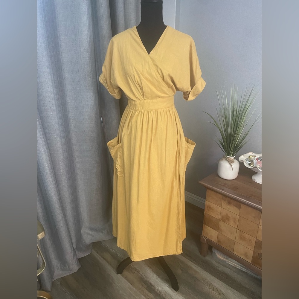 Urban Outfitters Size Small Summer Dress